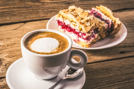 Kaffee & Kuchen – Pension Elisabeth – Pension am Millstätter See – Urlaub in Kärnten